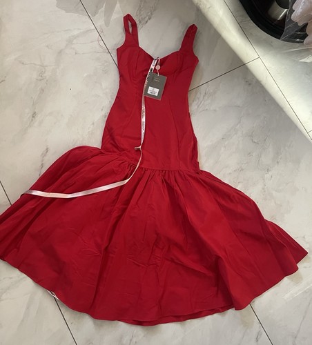 Bnwt house amore scarlet - of,